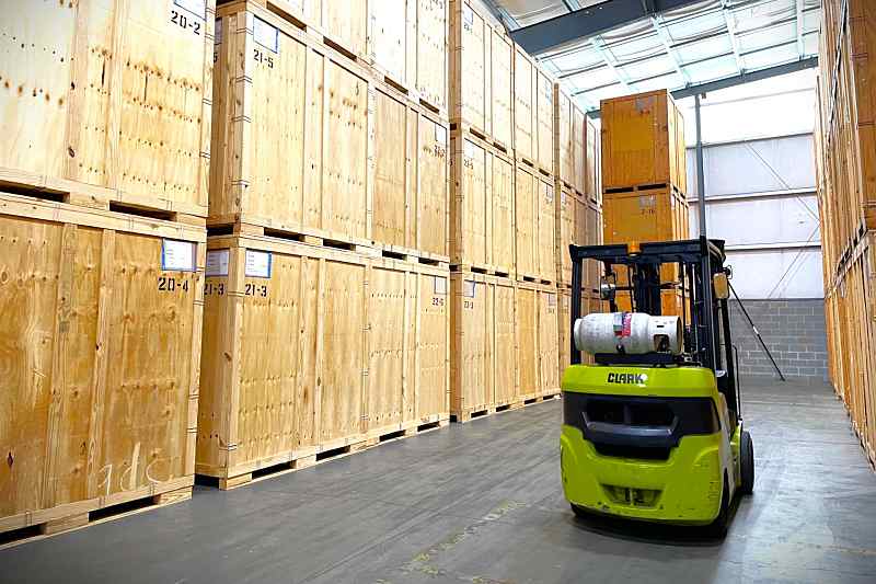 inside mg moving storage building